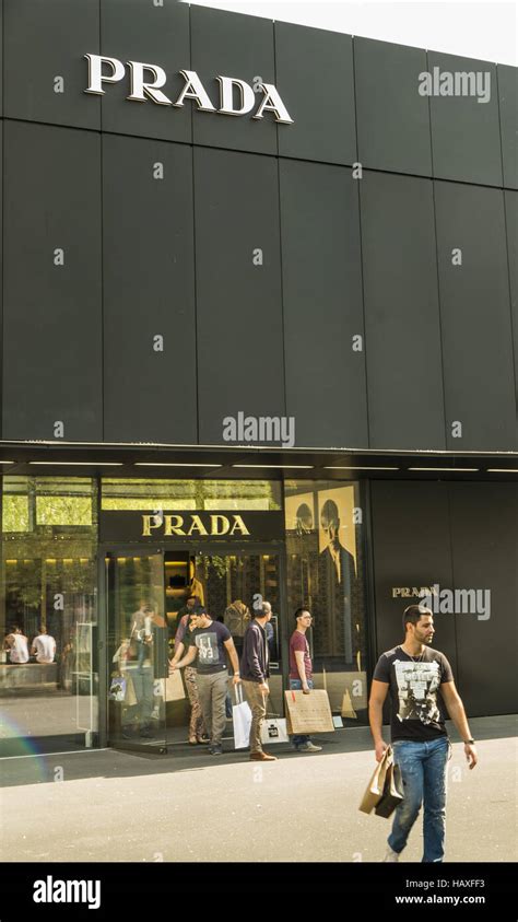 prada fabrikverkauf mailand|Prada outlet.